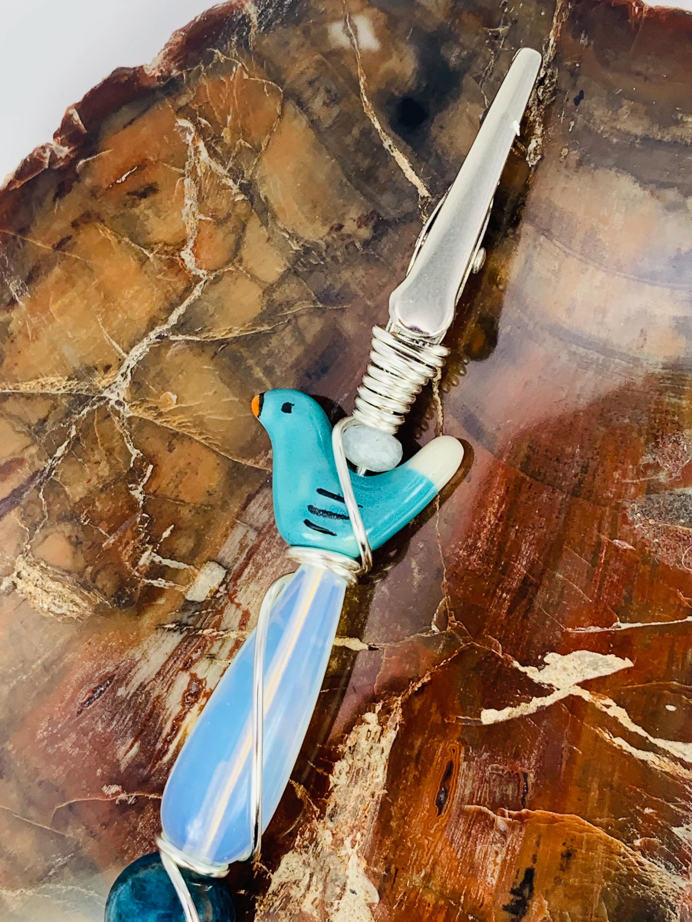 Blue Crystals birdy smoke clip, Moonstone, Opalite, Blue Apatite, Green Moonstone, Sodalite, Smoking clip, Wire wrapped, handmade, rituals