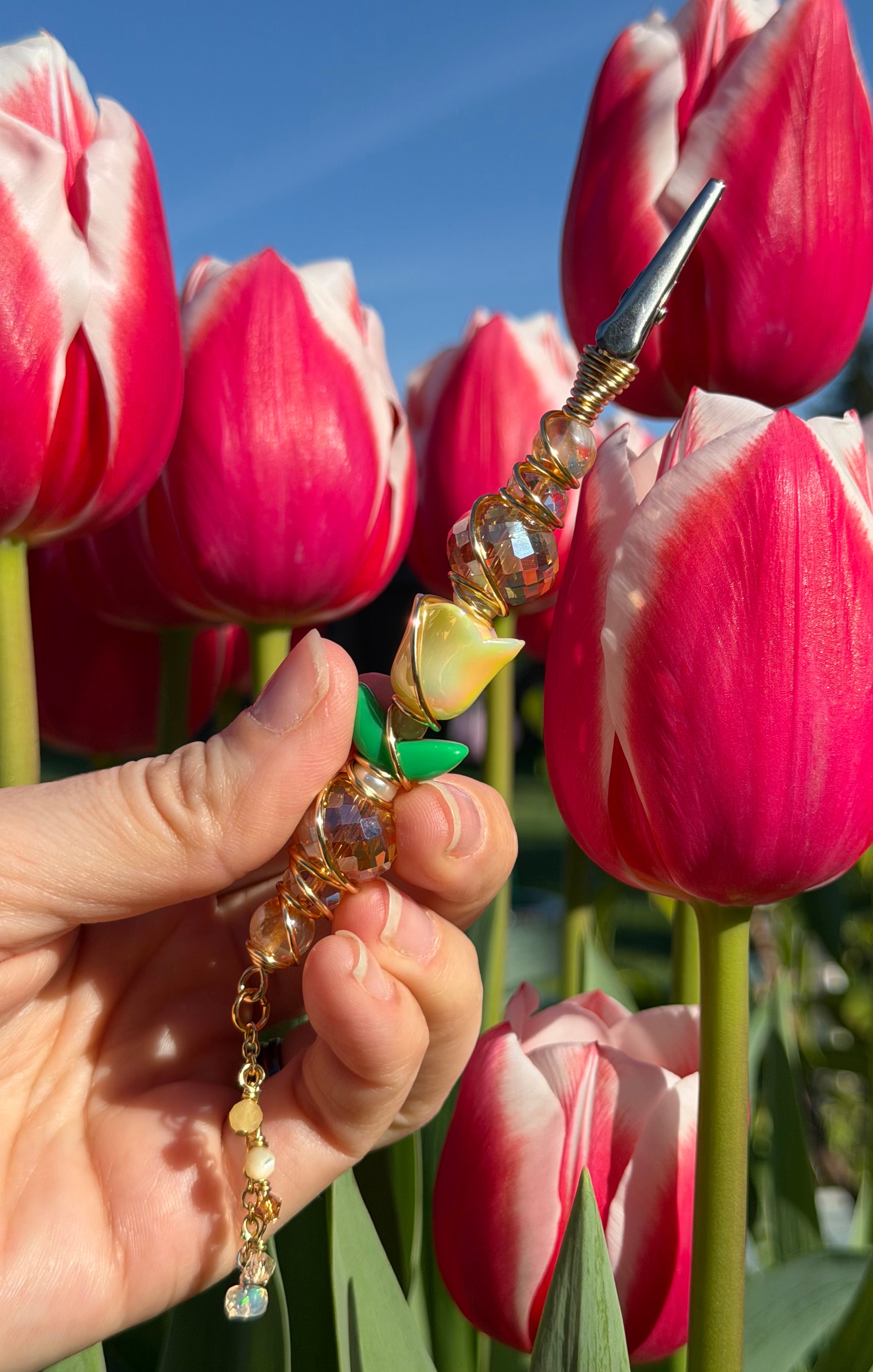 The Tulip Garden Crystal Smoking Clip Collection