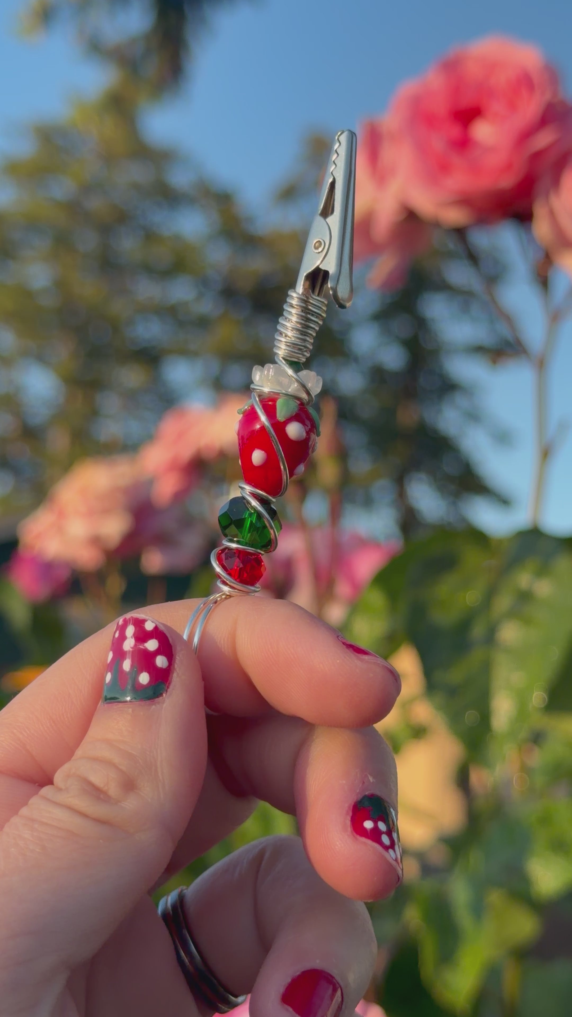 The Wild Berry Mini Ring Clip